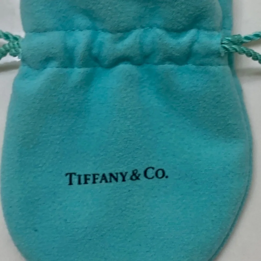 Tiffany & Co. 18K Gold Key Pendant - Large / XL Size
Authentic Tiffany & Co. - Picture 7 of 11